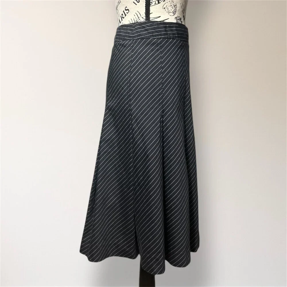Theory Women's 4 Black Tan Pinstripe Pleated A-Line Skirt Office Career Academia - Picture 4 of 9